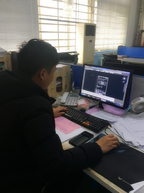 銅編織線軟連接設(shè)計師 銅編織線軟連接設(shè)計師